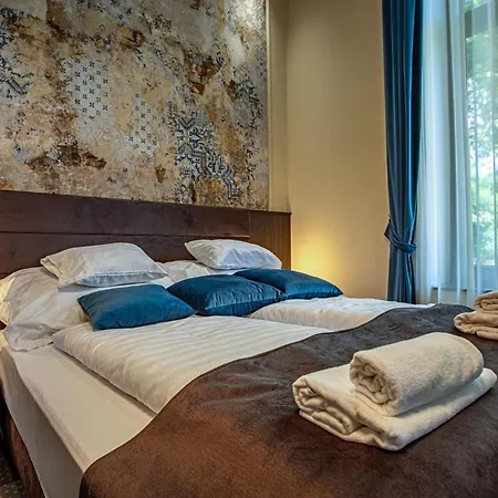 Voeroesko Villapark -reggelivel Apartment *